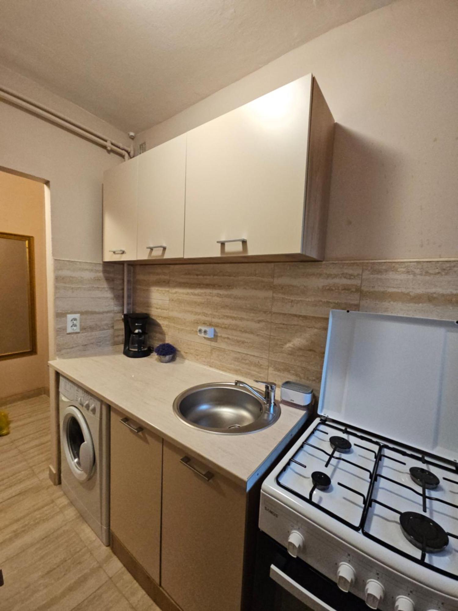 Aparthotel Sibiu Cedonia Exterior photo